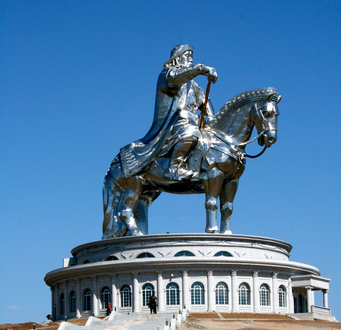 Spectacular statue of Genghis Khan in stainless steel